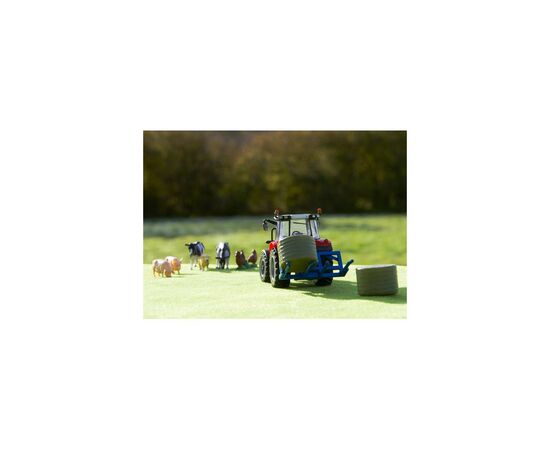 Спецтехника Britains Модель трактора Massey Ferguson 5612 с вилами и фигурками 1:32 (43205), изображение 5 Спецтехника Britains Модель трактора Massey Ferguson 5612 с вилами и фигурками 1:32 (43205), изображение 5