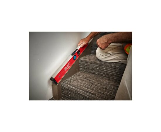 Рівень Milwaukee цифровий акумуляторний L4 REDSTIC, 60 см (4933471978), зображення 4 Рівень Milwaukee цифровий акумуляторний L4 REDSTIC, 60 см (4933471978), зображення 4