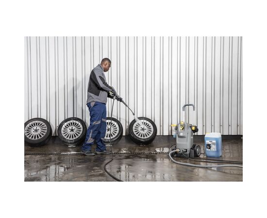 Мойка высокого давления Karcher HD 6/15 М (без нагрева воды) (1.150-930.0), изображение 3 Мойка высокого давления Karcher HD 6/15 М (без нагрева воды) (1.150-930.0), изображение 3