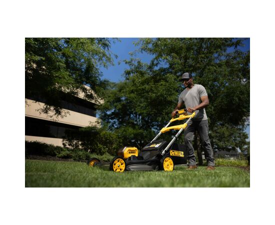 Газонокосилка DeWALT XR FLEXVOLT 54 В Li-lon, 53 см (без АКБ та ЗП) (DCMWSP550N), изображение 8 Газонокосилка DeWALT XR FLEXVOLT 54 В Li-lon, 53 см (без АКБ та ЗП) (DCMWSP550N), изображение 8