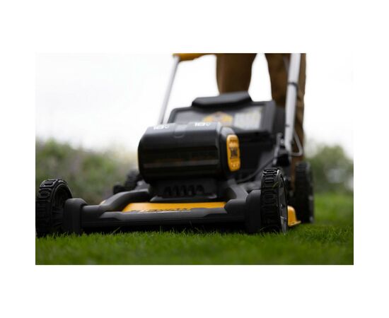Газонокосилка DeWALT самоходная 18V, 2x8Ah, 53 см (DCMWSP156W2), изображение 10 Газонокосилка DeWALT самоходная 18V, 2x8Ah, 53 см (DCMWSP156W2), изображение 10