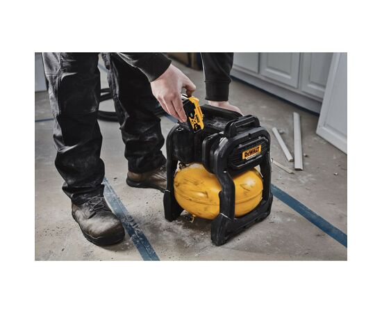 Компрессор DeWALT безмасляный, 18 B XR Li-lon, 48 л/мин (без АКБ и ЗУ) (DCC1018N), изображение 10 Компрессор DeWALT безмасляный, 18 B XR Li-lon, 48 л/мин (без АКБ и ЗУ) (DCC1018N), изображение 10
