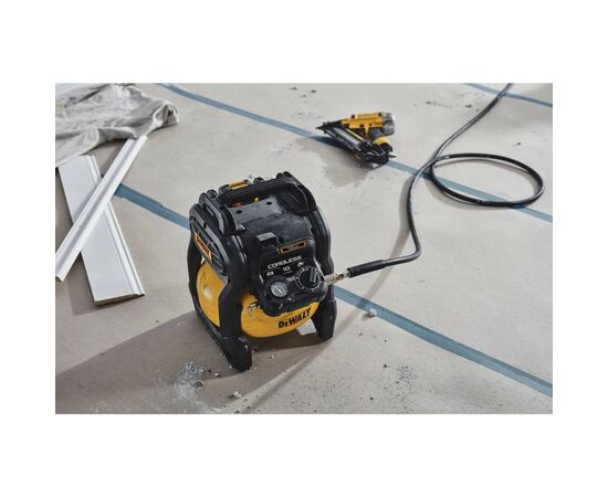 Компрессор DeWALT безмасляный, 18 B XR Li-lon, 48 л/мин (без АКБ и ЗУ) (DCC1018N), изображение 11 Компрессор DeWALT безмасляный, 18 B XR Li-lon, 48 л/мин (без АКБ и ЗУ) (DCC1018N), изображение 11