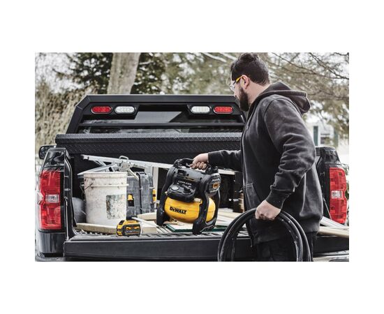 Компрессор DeWALT безмасляный, 18 B XR Li-lon, 48 л/мин (без АКБ и ЗУ) (DCC1018N), изображение 9 Компрессор DeWALT безмасляный, 18 B XR Li-lon, 48 л/мин (без АКБ и ЗУ) (DCC1018N), изображение 9