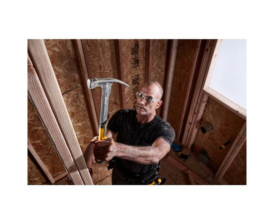 Молоток DeWALT RIP-CLAW, цельнометаллический, 340 г, с прямым гвоздодером (DWHT51135-0), изображение 4 Молоток DeWALT RIP-CLAW, цельнометаллический, 340 г, с прямым гвоздодером (DWHT51135-0), изображение 4