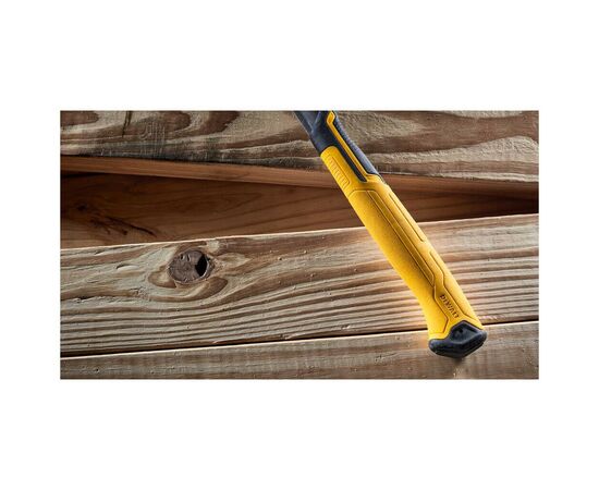 Молоток DeWALT RIP-CLAW, цельнометаллический, 340 г, с прямым гвоздодером (DWHT51135-0), изображение 6 Молоток DeWALT RIP-CLAW, цельнометаллический, 340 г, с прямым гвоздодером (DWHT51135-0), изображение 6