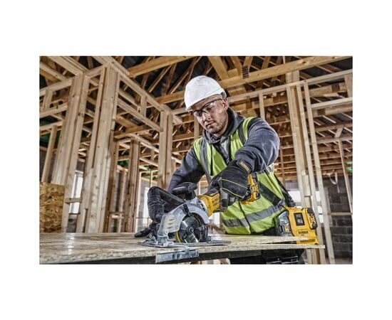 Дисковая пила DeWALT 18В XR Li-Ion, диск 115х9.5 мм, 2.5 кг, TSTAK (без АКБ и ЗУ) (DCS571NT), изображение 4 Дисковая пила DeWALT 18В XR Li-Ion, диск 115х9.5 мм, 2.5 кг, TSTAK (без АКБ и ЗУ) (DCS571NT), изображение 4
