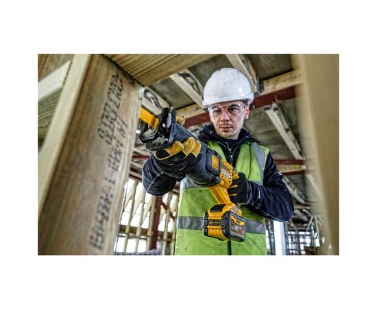 Сабельная пила DeWALT 54В XR FLEXVOLT Li-lon, 0 - 3000 ход/мин, 3.54 кг, TSTAK (без АКБ и ЗУ) (DCS389NT), изображение 6 Сабельная пила DeWALT 54В XR FLEXVOLT Li-lon, 0 - 3000 ход/мин, 3.54 кг, TSTAK (без АКБ и ЗУ) (DCS389NT), изображение 6