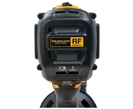 Гвоздезабиватель DeWALT 18В XR Li-Ion 2x2Ah,3.85 кг, TSTAK (DCN45RND2), изображение 5 Гвоздезабиватель DeWALT 18В XR Li-Ion 2x2Ah,3.85 кг, TSTAK (DCN45RND2), изображение 5