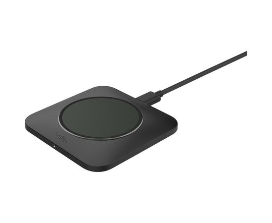 Зарядное устройство Belkin 15W Pad Easy Align Black (WIA007VFBK), изображение 3 Зарядное устройство Belkin 15W Pad Easy Align Black (WIA007VFBK), изображение 3