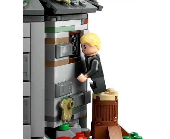 Конструктор LEGO Harry Potter Домик Хагрида: Неожиданные гости 896 деталей (76428), изображение 6 Конструктор LEGO Harry Potter Домик Хагрида: Неожиданные гости 896 деталей (76428), изображение 6