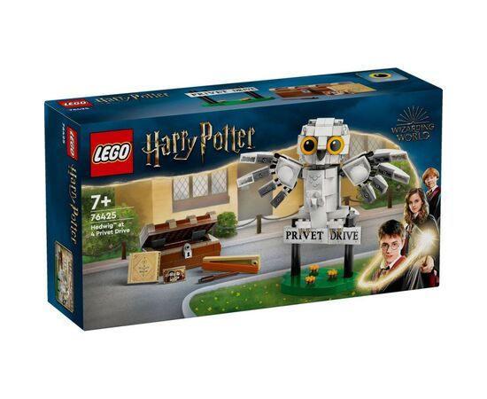 Конструктор LEGO Harry Potter Хедвига на Тисовой улице, 4 337 деталей (76425)