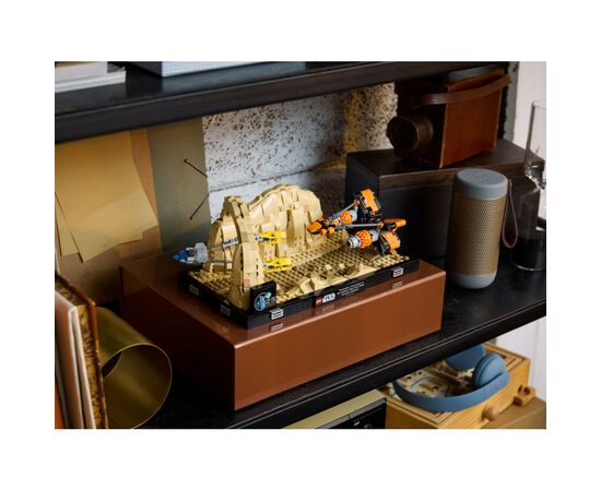 Конструктор LEGO Star Wars Диорама Mos Espa Podrace 718 деталей (75380), изображение 9 Конструктор LEGO Star Wars Диорама Mos Espa Podrace 718 деталей (75380), изображение 9