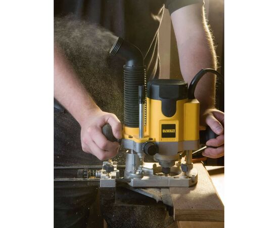 Фрезер DeWALT 1100 Вт, 8000 - 24000 об/мин, цанга 8 мм (DW621), изображение 8 Фрезер DeWALT 1100 Вт, 8000 - 24000 об/мин, цанга 8 мм (DW621), изображение 8