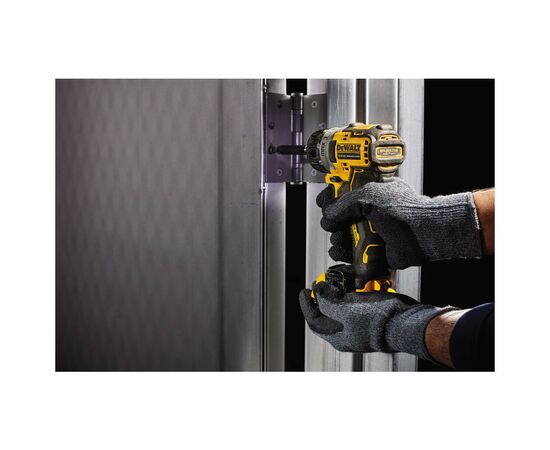 Шуруповерт DeWALT 12V XR Li-Ion, 8 Нм, 1100 об/мин, 2x2Ah, кейс (DCF601D2), изображение 5 Шуруповерт DeWALT 12V XR Li-Ion, 8 Нм, 1100 об/мин, 2x2Ah, кейс (DCF601D2), изображение 5