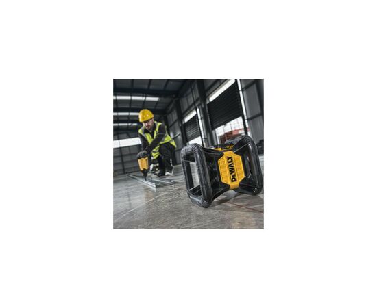 Лазерный нивелир DeWALT ротационный, 18В XR Li-Ion, красный луч, 4.5 кг, 2Ah, ЗУ, кейс (DCE074D1R), изображение 6 Лазерный нивелир DeWALT ротационный, 18В XR Li-Ion, красный луч, 4.5 кг, 2Ah, ЗУ, кейс (DCE074D1R), изображение 6