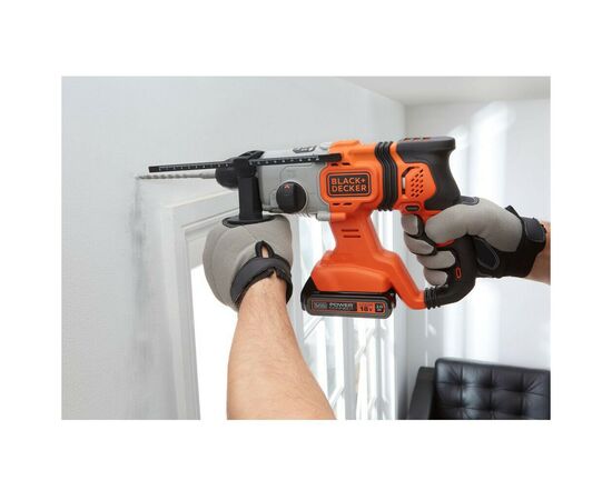 Перфоратор Black&Decker SDS-Plus,18 В, 1.2 Дж, 3 режима, 2.6 кг (без АКБ и ЗУ) (BCD900B), изображение 5 Перфоратор Black&Decker SDS-Plus,18 В, 1.2 Дж, 3 режима, 2.6 кг (без АКБ и ЗУ) (BCD900B), изображение 5