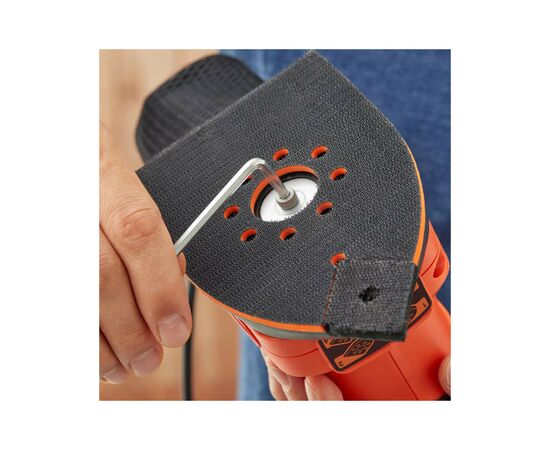 Шлифовальная машина Black&Decker 200 Вт, 8000-13000 об/мин, вес 1.58 кг (BEW200), изображение 4 Шлифовальная машина Black&Decker 200 Вт, 8000-13000 об/мин, вес 1.58 кг (BEW200), изображение 4