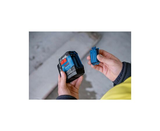 Лазерний нівелір Bosch GLL 12-22 G, до 12м, 0.3мм/м, чохол, 0.35кг (0.601.065.320), зображення 4 Лазерний нівелір Bosch GLL 12-22 G, до 12м, 0.3мм/м, чохол, 0.35кг (0.601.065.320), зображення 4