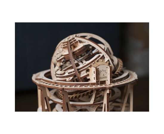 Конструктор Ugears Астроном. Настольные часы с турбийоном (70162), изображение 11 Конструктор Ugears Астроном. Настольные часы с турбийоном (70162), изображение 11