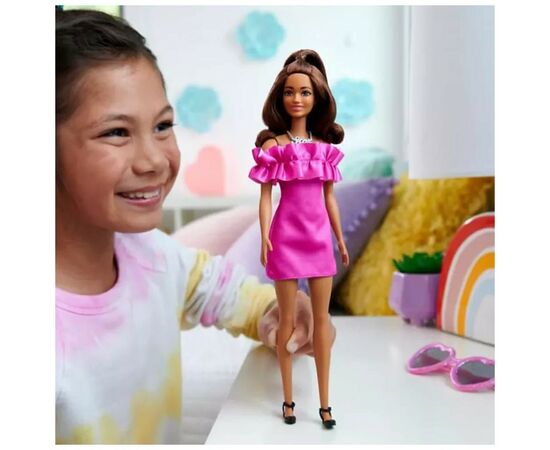 Кукла Barbie Fashionistas в розовом мини-платье с рюшами (HRH15), изображение 6 Кукла Barbie Fashionistas в розовом мини-платье с рюшами (HRH15), изображение 6