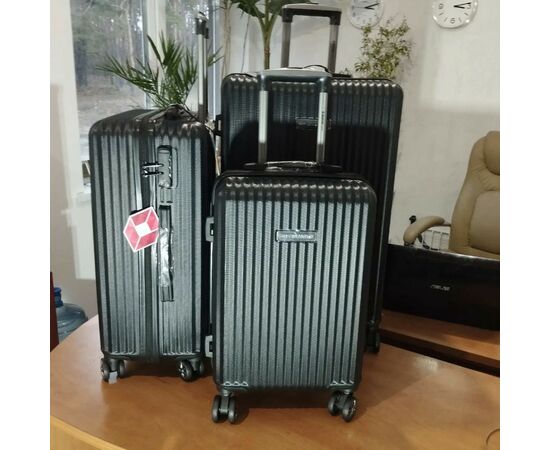 Чемодан Swissbrand Riga 2.0 (M) Black (SWB_LHRIG001M) (DAS302566), изображение 2 Чемодан Swissbrand Riga 2.0 (M) Black (SWB_LHRIG001M) (DAS302566), изображение 2