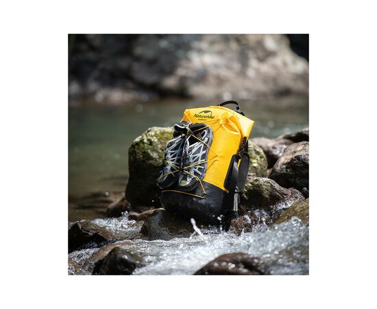 Гермомішок Naturehike -рюкзак NH21FSB04 20л жовтий (6927595788196), зображення 2 Гермомішок Naturehike -рюкзак NH21FSB04 20л жовтий (6927595788196), зображення 2