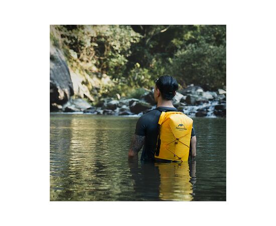 Гермомішок Naturehike -рюкзак NH21FSB04 20л жовтий (6927595788196), зображення 4 Гермомішок Naturehike -рюкзак NH21FSB04 20л жовтий (6927595788196), зображення 4