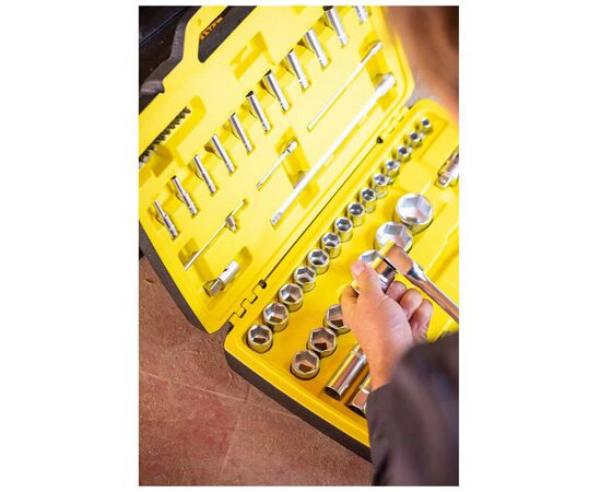 Набор инструментов Stanley FatMax Maxi-Drive торцевых 1/4", 1/2", 81 шт., кейс (FMMT82826-1), изображение 4 Набор инструментов Stanley FatMax Maxi-Drive торцевых 1/4", 1/2", 81 шт., кейс (FMMT82826-1), изображение 4