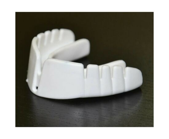 Капа Opro Snap-Fit UFC White 002263002 (SN_JR_UFC_White), изображение 4 Капа Opro Snap-Fit UFC White 002263002 (SN_JR_UFC_White), изображение 4