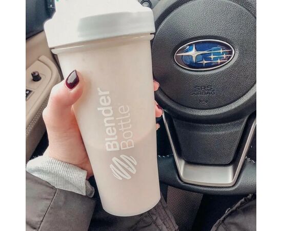 Шейкер спортивный BlenderBottle Original Classic 28oz/820ml White (Classic 28oz White), изображение 4 Шейкер спортивный BlenderBottle Original Classic 28oz/820ml White (Classic 28oz White), изображение 4