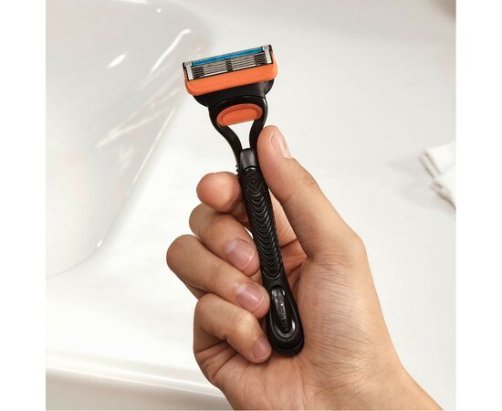 Бритва Gillette Fusion5 с 2 сменными картриджами (7702018874125/7702018866946), изображение 4 Бритва Gillette Fusion5 с 2 сменными картриджами (7702018874125/7702018866946), изображение 4