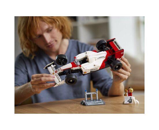 Конструктор LEGO Icons McLaren MP4/4 и Айртон Сенна (10330), изображение 11 Конструктор LEGO Icons McLaren MP4/4 и Айртон Сенна (10330), изображение 11