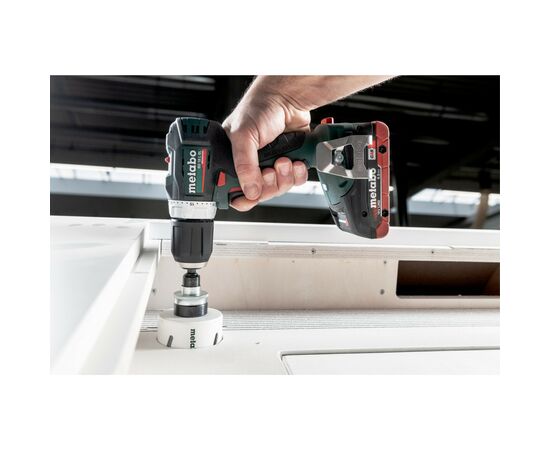 Шуруповерт Metabo BS 18 L BL 18В, 25-60Нм, 0-550·0-1850об/мин, 0.87кг (без АКБ и ЗУ) (602326890), изображение 2 Шуруповерт Metabo BS 18 L BL 18В, 25-60Нм, 0-550·0-1850об/мин, 0.87кг (без АКБ и ЗУ) (602326890), изображение 2