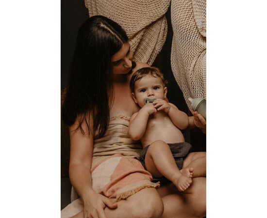 Пустышка Suavinex Colour Essence 0-6 мес, анатомическая силиконовая, желтый. (308083), изображение 5 Пустышка Suavinex Colour Essence 0-6 мес, анатомическая силиконовая, желтый. (308083), изображение 5