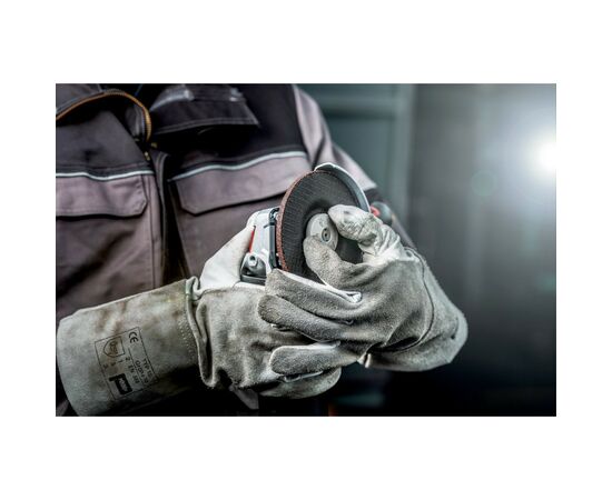 Шлифовальная машина Metabo WEV 19-125 Q M-BRUSH 125мм, 1900Вт, 2800-11000об/мин, 2.5кг (613108000), изображение 5 Шлифовальная машина Metabo WEV 19-125 Q M-BRUSH 125мм, 1900Вт, 2800-11000об/мин, 2.5кг (613108000), изображение 5