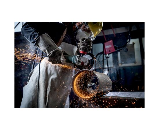 Шлифовальная машина Metabo WEV 19-125 Q M-BRUSH 125мм, 1900Вт, 2800-11000об/мин, 2.5кг (613108000), изображение 9 Шлифовальная машина Metabo WEV 19-125 Q M-BRUSH 125мм, 1900Вт, 2800-11000об/мин, 2.5кг (613108000), изображение 9