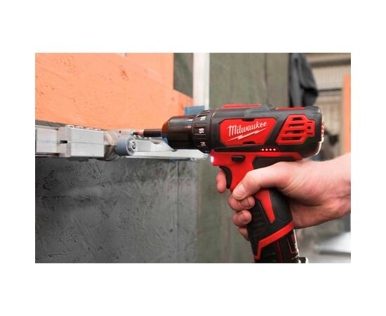 Шуруповерт Milwaukee M12 BDD-201C, 30 Нм, 2Ah, кейс (4933479439), изображение 11 Шуруповерт Milwaukee M12 BDD-201C, 30 Нм, 2Ah, кейс (4933479439), изображение 11