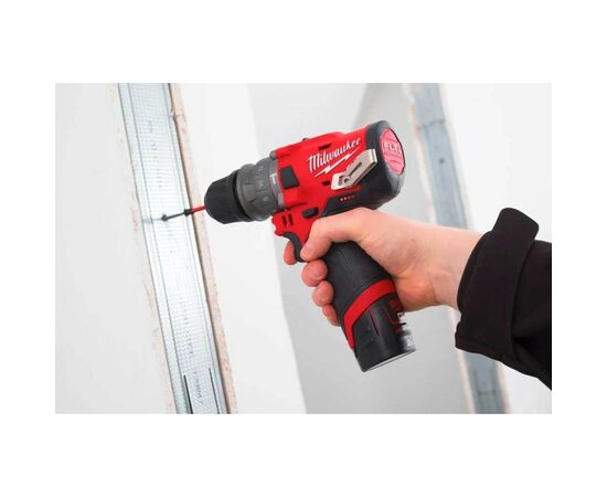 Шуруповерт Milwaukee M12 FPDX-202X, 37Нм, 2x2Ач, 2 насадки, кейс (4933464136), изображение 9 Шуруповерт Milwaukee M12 FPDX-202X, 37Нм, 2x2Ач, 2 насадки, кейс (4933464136), изображение 9
