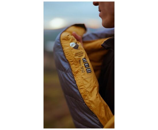 Спальный мешок Turbat Nox пуховий 250 grey/cheddar orange 195 см (012.005.0395), изображение 12 Спальный мешок Turbat Nox пуховий 250 grey/cheddar orange 195 см (012.005.0395), изображение 12