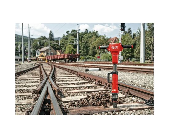 Гайковерт Milwaukee 1'', 2000 Нм, M18 M18 FHIWF1R-122C, 2x12Ah, кейс (4933493141), изображение 10 Гайковерт Milwaukee 1'', 2000 Нм, M18 M18 FHIWF1R-122C, 2x12Ah, кейс (4933493141), изображение 10