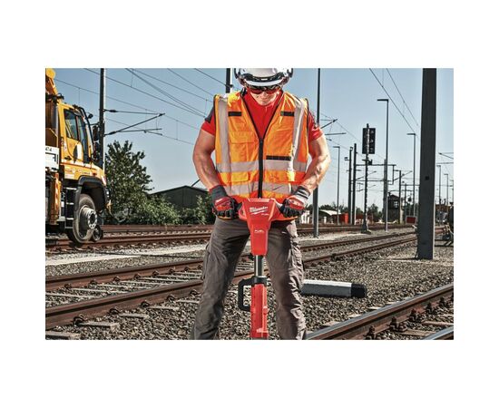 Гайковерт Milwaukee 1'', 2000 Нм, M18 M18 FHIWF1R-122C, 2x12Ah, кейс (4933493141), изображение 6 Гайковерт Milwaukee 1'', 2000 Нм, M18 M18 FHIWF1R-122C, 2x12Ah, кейс (4933493141), изображение 6