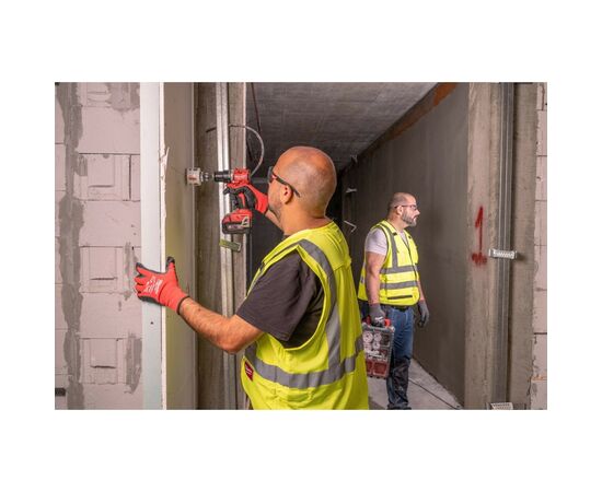 Шуруповерт Milwaukee ударный M18 BLPDRC-202C, 60.5 Нм, 2x2Ah, кейс (4933492822), изображение 8 Шуруповерт Milwaukee ударный M18 BLPDRC-202C, 60.5 Нм, 2x2Ah, кейс (4933492822), изображение 8