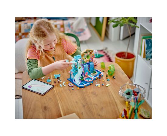 Конструктор LEGO Friends Аквапарк Хартлейк-Сити (42630), изображение 11 Конструктор LEGO Friends Аквапарк Хартлейк-Сити (42630), изображение 11