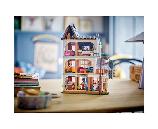 Конструктор LEGO Friends Замковый отель Ночлег и завтрак (42638), изображение 12 Конструктор LEGO Friends Замковый отель Ночлег и завтрак (42638), изображение 12