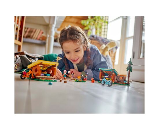 Конструктор LEGO Friends Уютные домики в приключенческом лагере (42624), изображение 8 Конструктор LEGO Friends Уютные домики в приключенческом лагере (42624), изображение 8