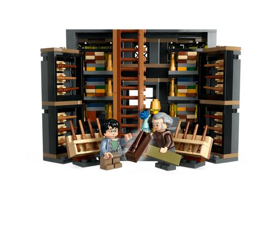 Конструктор LEGO Harry Potter Лавки Оливандера и мантий от Мадам Малкин (76439), изображение 4 Конструктор LEGO Harry Potter Лавки Оливандера и мантий от Мадам Малкин (76439), изображение 4