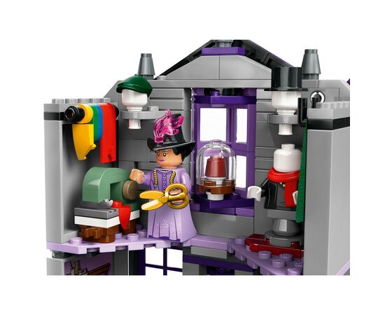 Конструктор LEGO Harry Potter Лавки Оливандера и мантий от Мадам Малкин (76439), изображение 5 Конструктор LEGO Harry Potter Лавки Оливандера и мантий от Мадам Малкин (76439), изображение 5