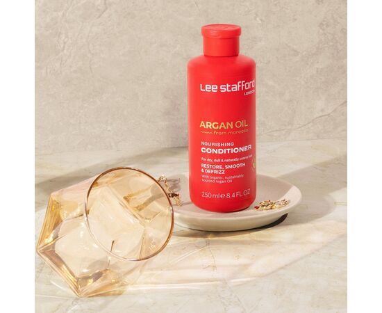 Кондиционер для волос Lee Stafford Argan Oil from Morocco Nourishing Conditioner 250 мл (5060282704626), изображение 4 Кондиционер для волос Lee Stafford Argan Oil from Morocco Nourishing Conditioner 250 мл (5060282704626), изображение 4
