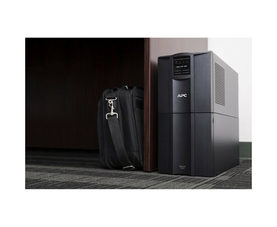 Источник бесперебойного питания APC Smart-UPS 3000VA LCD SmartConnect (SMT3000IC), изображение 3 Источник бесперебойного питания APC Smart-UPS 3000VA LCD SmartConnect (SMT3000IC), изображение 3